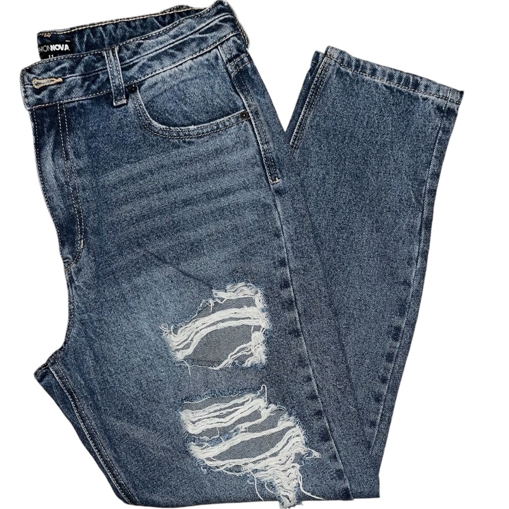 Fashion Nova distress jeans Size 11